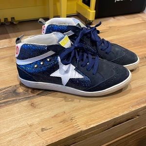 Free Bird navy and glitter Mid star